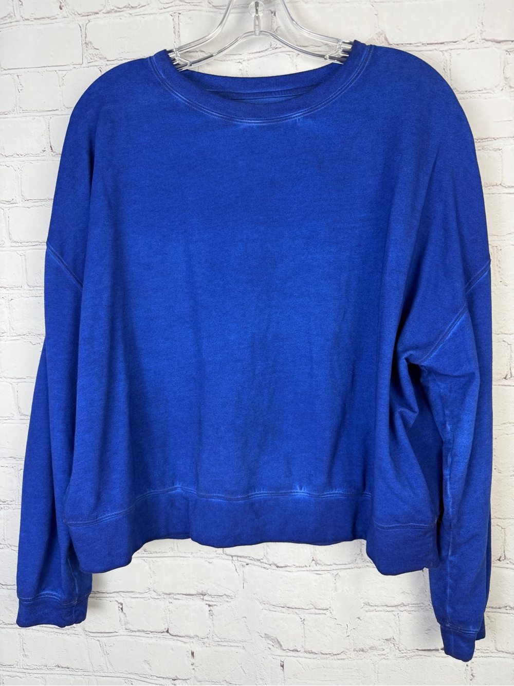 MAJESTIC FILATURES Deluxe Teeshirt blue cotton crewneck sweatshirt, size M